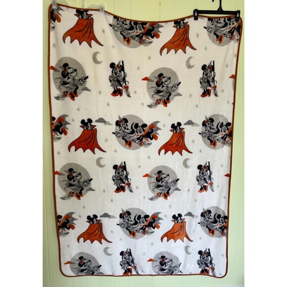 Disney Mickey & Minnie Halloween Plush Throw Blanket 50" x 70" - Picture 1 of 4